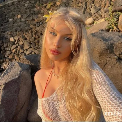 Горячая и бесстыжая sexbomb ждет тебя